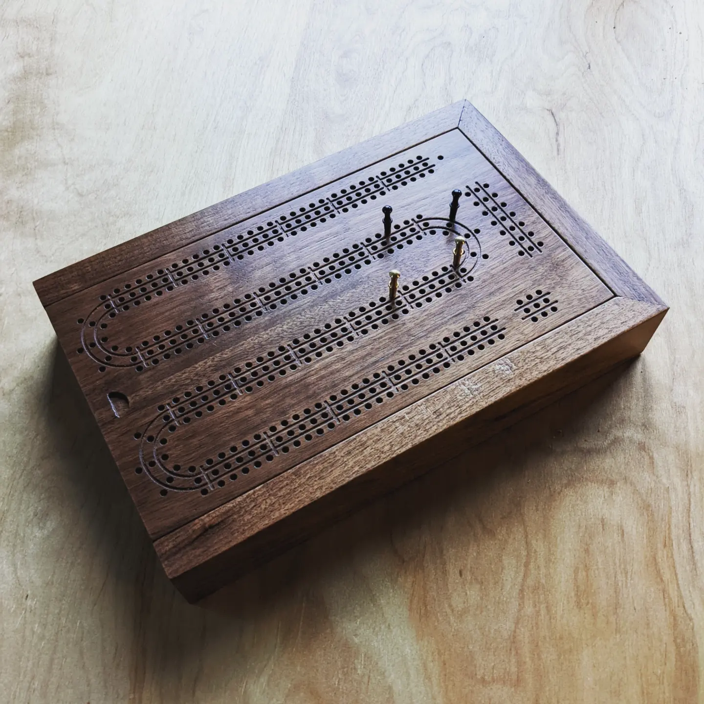 Walnut cribbage box